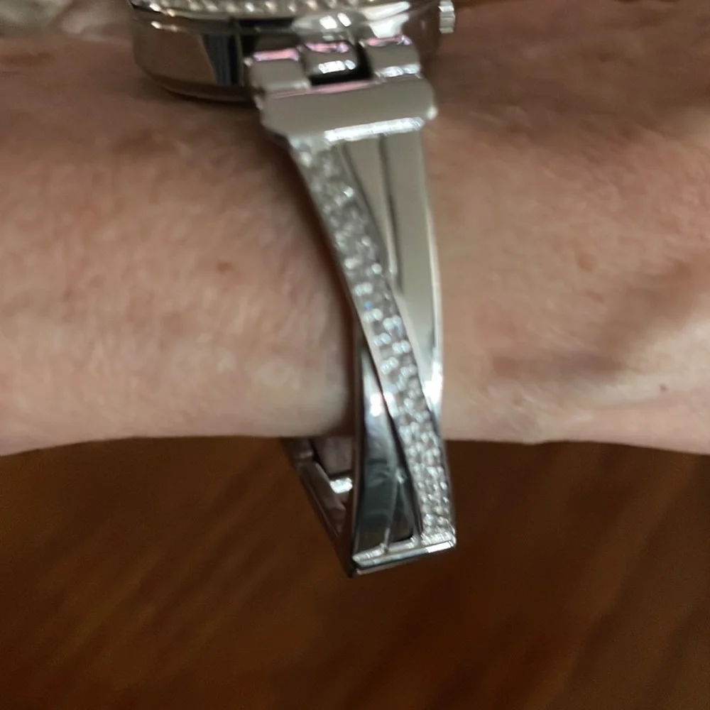 Armitron Swarovski Crystals/ Mother of Pearl Dial Analog Watch - Picture 4 of 9